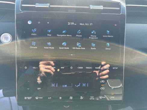 Certified 2024 Hyundai Tucson Limited image 23