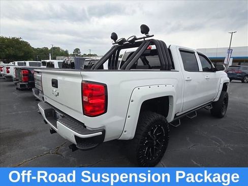 Used 2018 Chevrolet Silverado 1500 LT w/ All Star Edition AWD/4WD image 4