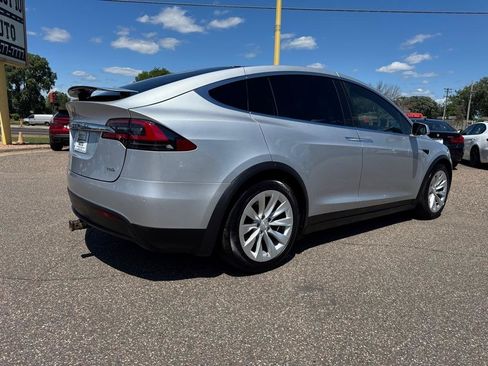 Used 2018 Tesla Model X 100D AWD/4WD image 4