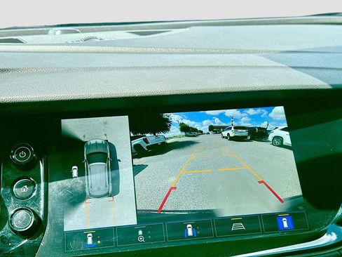 Used 2023 Buick Envision Avenir FWD image 18