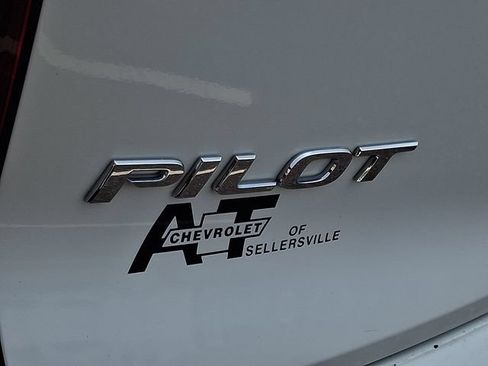 Used 2016 Honda Pilot Touring image 35