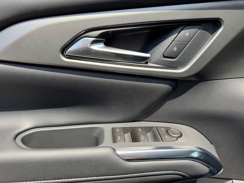 New 2026 Chevrolet Traverse LT w/ Midnight/Sport Edition FWD image 15