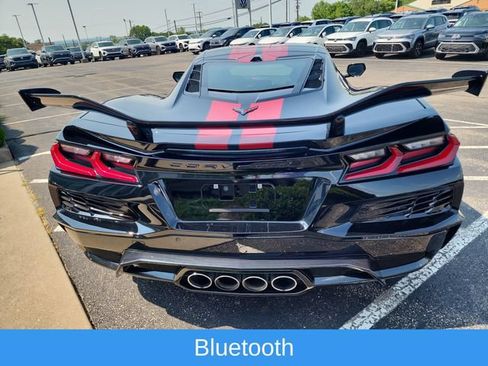 Used 2024 Chevrolet Corvette Z06 w/ Z07 Performance Package RWD image 4