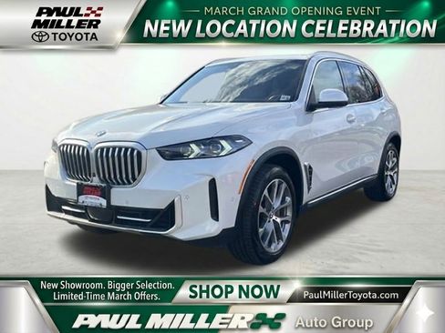 Used 2024 BMW X5 xDrive40i w/ Premium Package image 1