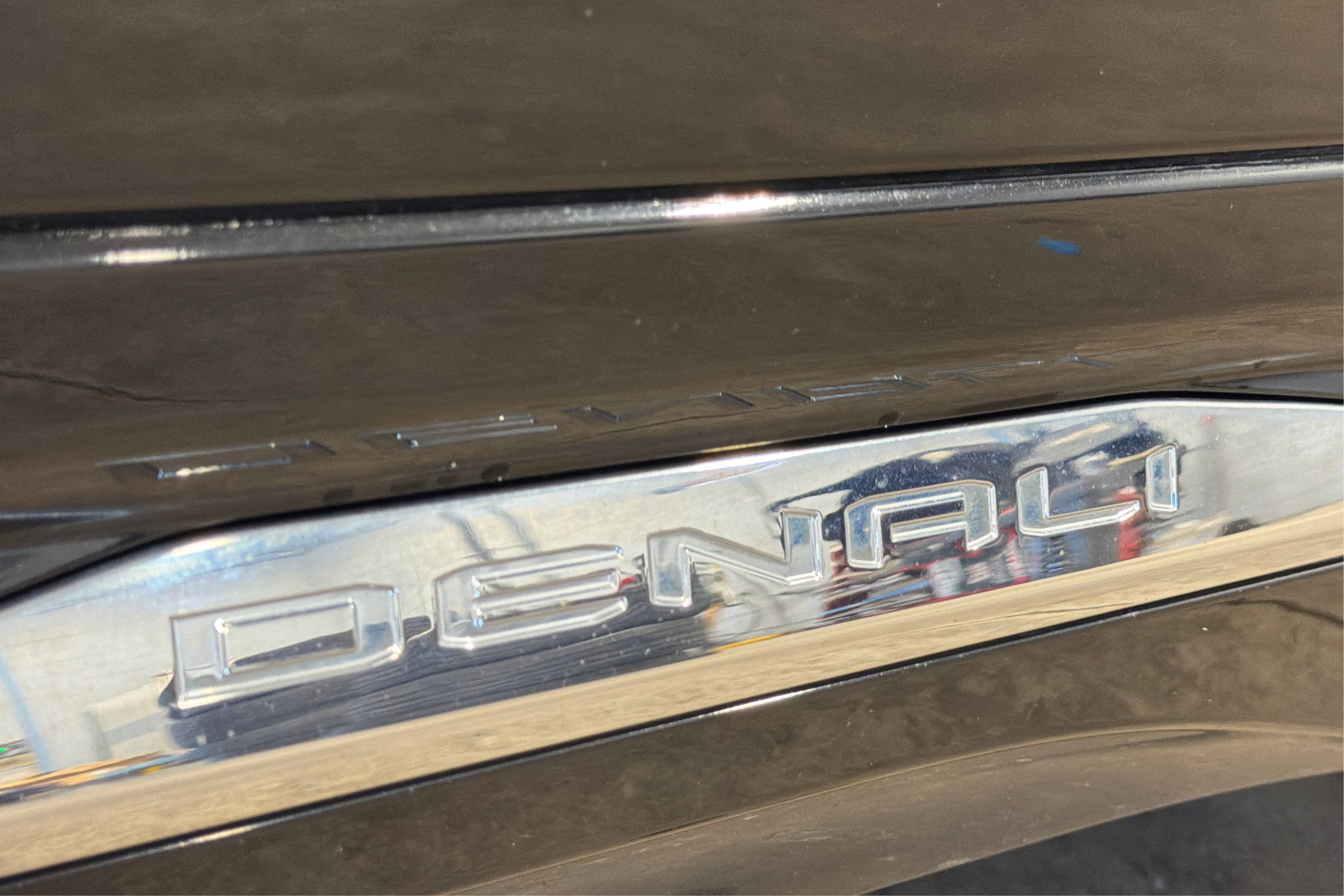 Used 2023 GMC Terrain Denali w/ Black Diamond Edition AWD/4WD image 49