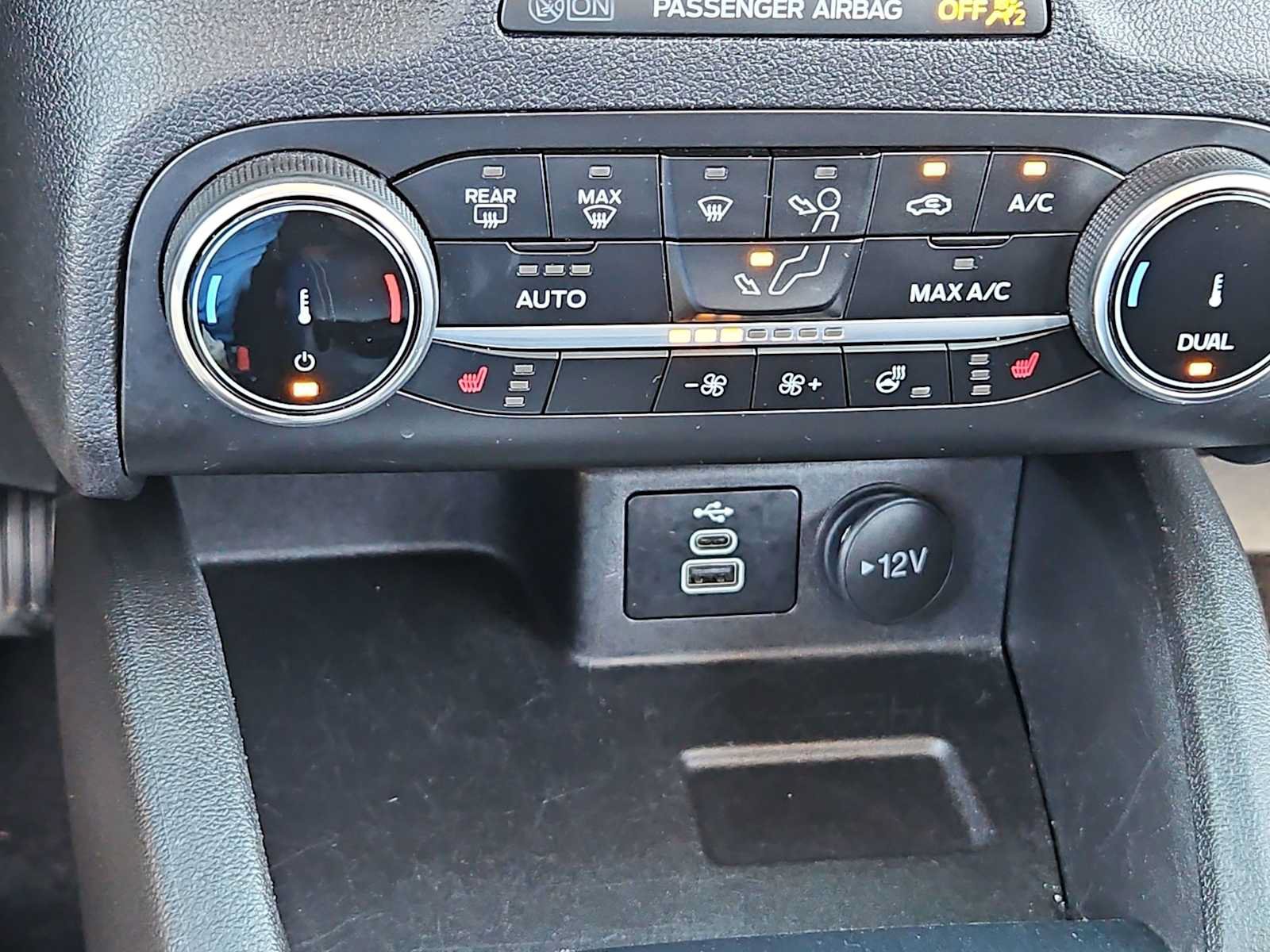 Used 2024 Ford Escape Active AWD/4WD image 30