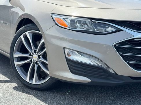Used 2024 Chevrolet Malibu LT FWD image 3