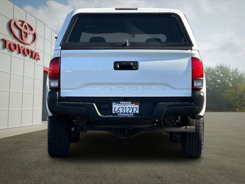 Used 2020 Toyota Tacoma SR RWD image 4