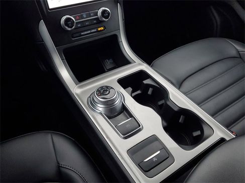 Used 2024 Ford Edge SEL w/ Convenience Package image 28