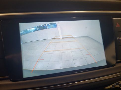 Used 2019 Buick Enclave Essence image 19