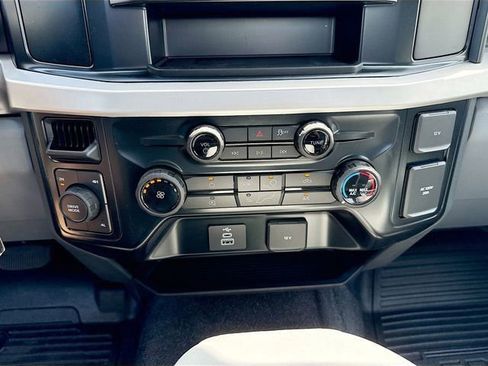 New 2025 Ford F250 XL w/ XL Driver Assist Package AWD/4WD image 16