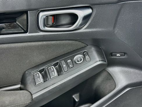 Used 2022 Honda Civic EX image 15