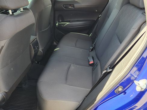 Certified 2022 Toyota Corolla Cross LE image 5