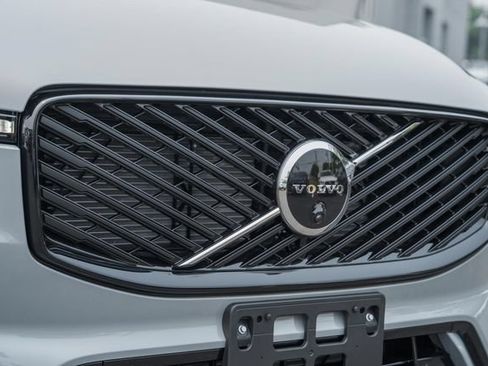 New 2026 Volvo XC60 B5 Plus w/ Protection Package Premier AWD/4WD image 12