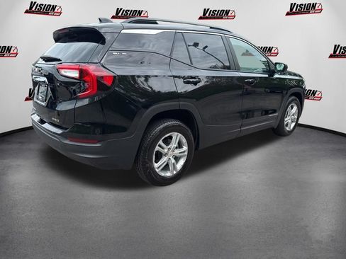 Used 2024 GMC Terrain SLE w/ Driver Convenience Package AWD/4WD image 5