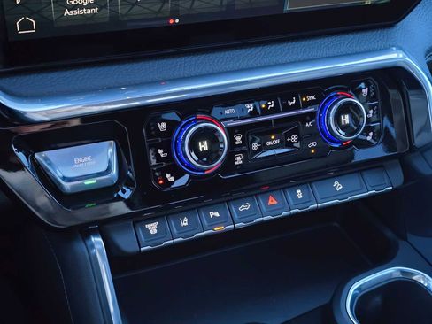 New 2026 GMC Sierra 2500 Denali w/ Denali Reserve Package image 29