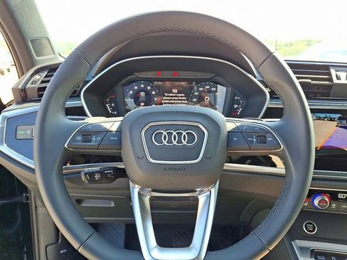 Used 2025 Audi Q3 2.0T Premium w/ Convenience Package AWD/4WD image 15