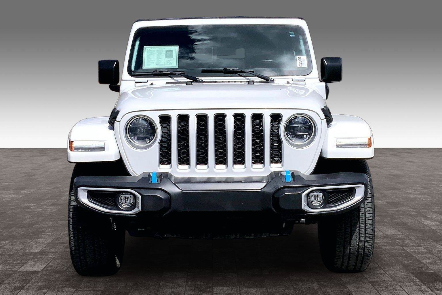 Certified 2023 Jeep Wrangler Unlimited Sahara w/ Cold Weather Group AWD/4WD image 2