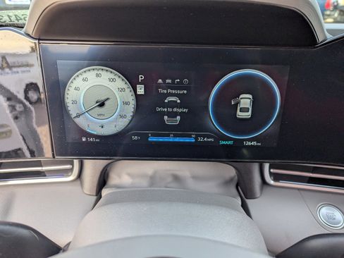 Used 2024 Hyundai Elantra SEL image 34