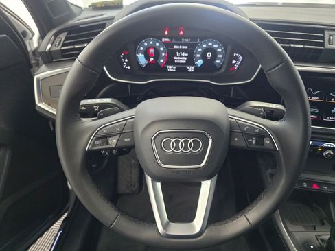 Certified 2025 Audi Q3 2.0T Premium w/ Convenience Package image 14