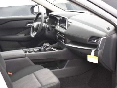 New 2026 Nissan Rogue SV image 6