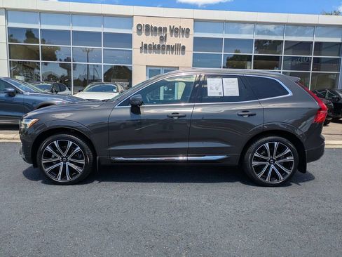 Used 2023 Volvo XC60 B5 Ultimate w/ Climate Package AWD/4WD image 3
