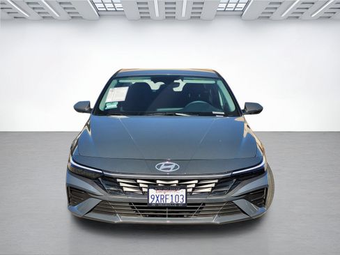 Certified 2026 Hyundai Elantra Hybrid FWD image 2
