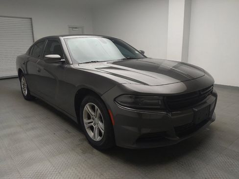 Used 2019 Dodge Charger SXT image 13