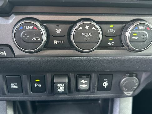 Used 2019 Toyota Tacoma TRD Pro image 41