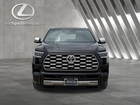 Used 2024 Toyota Sequoia Capstone AWD/4WD image 27