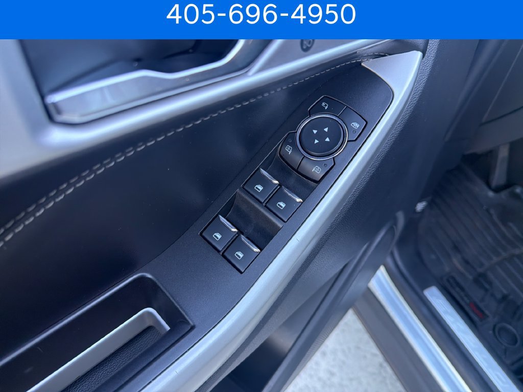 Used 2022 Ford Explorer Limited w/ Equipment Group 301A RWD image 14