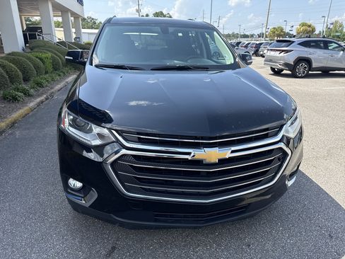 Used 2019 Chevrolet Traverse LT FWD image 7