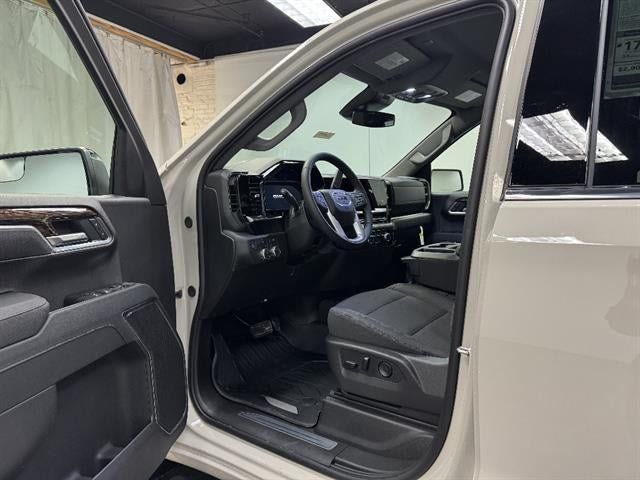 New 2026 GMC Sierra 1500 SLE w/ Preferred Package AWD/4WD image 22