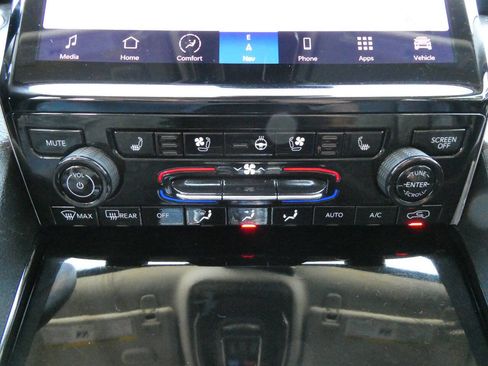 Used 2021 Jeep Grand Cherokee L Limited w/ Luxury Tech Group II AWD/4WD image 21