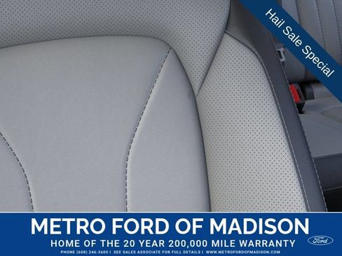 New 2025 Ford Escape SE w/ PHEV Premium Package FWD image 17