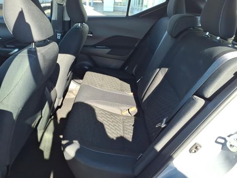 Used 2023 Nissan Kicks SV image 16