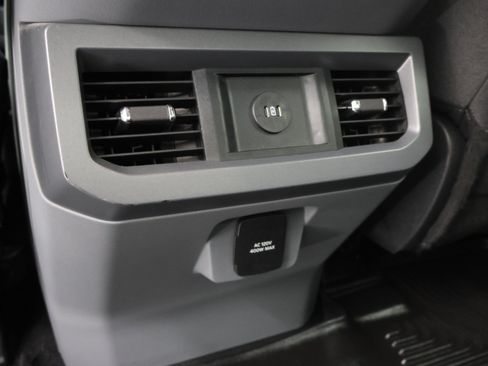 Used 2025 Ford F350 XLT w/ Black Appearance Package AWD/4WD image 38