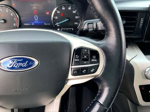 Used 2021 Ford Explorer XLT RWD image 21