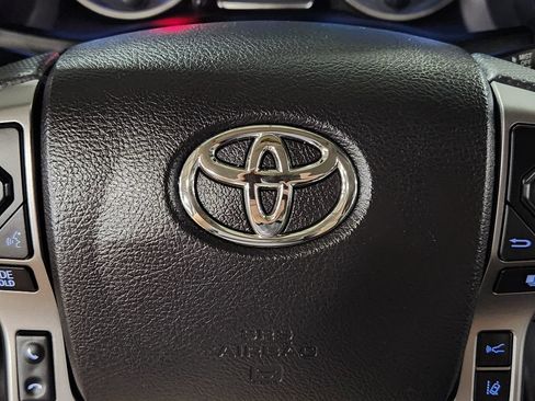 Used 2020 Toyota Tacoma SR5 image 48