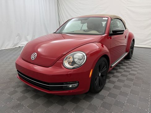 Used 2013 Volkswagen Beetle 2.0T image 8