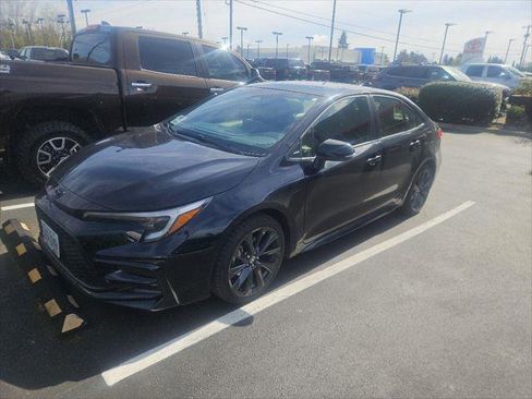 Certified 2025 Toyota Corolla SE w/ SE Premium Package image 7