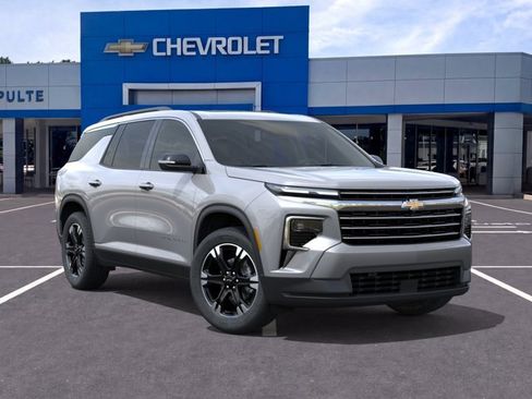 New 2027 Chevrolet Traverse LT w/ Sun and Wheel Package FWD image 7