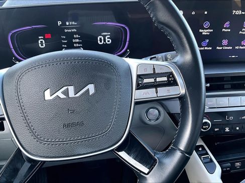 Certified 2025 Kia Telluride S FWD image 25