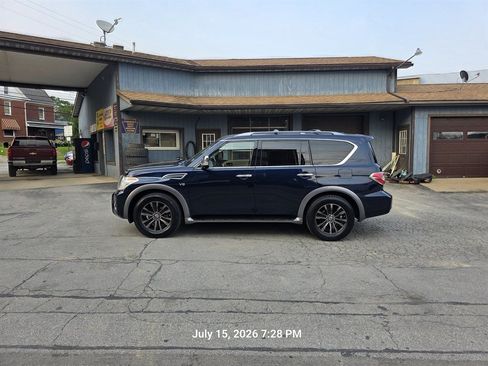 Used 2017 Nissan Armada Platinum w/ Captain Seat Package AWD/4WD image 8