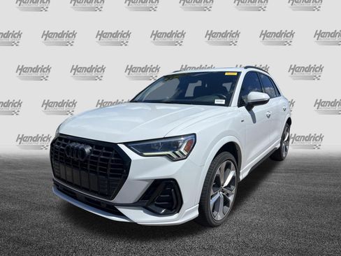 Used 2022 Audi Q3 2.0T Premium Plus w/ Premium Plus Package AWD/4WD image 5