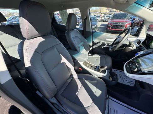 Used 2021 Chevrolet Bolt Premier w/ Infotainment Package image 23