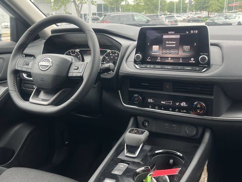 New 2026 Nissan Rogue SV FWD image 3