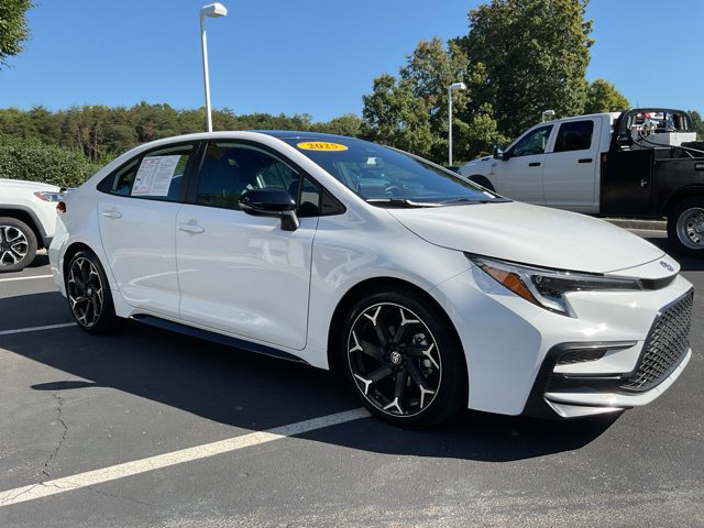 Used 2025 Toyota Corolla FX w/ Convenience Package FWD image 5