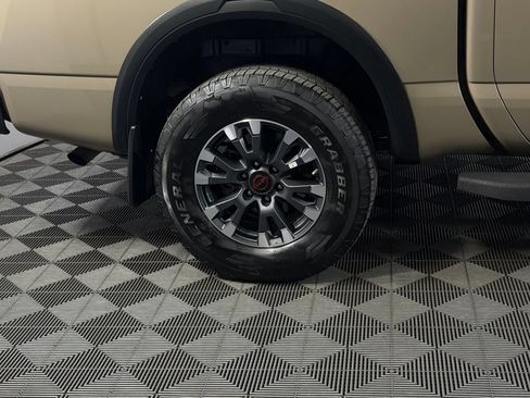 Used 2024 Nissan Titan PRO-4X w/ Pro-4x Convenience Package AWD/4WD image 41