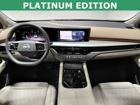 Used 2025 Nissan Murano Platinum image 2
